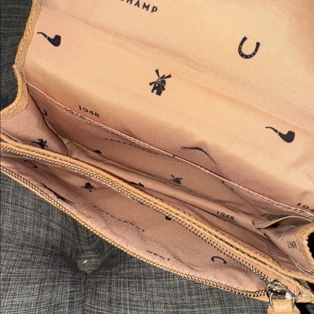 Longchamp Bag Tan Pressed Leather Wallet Crossbody Bag - Picture 8 of 17